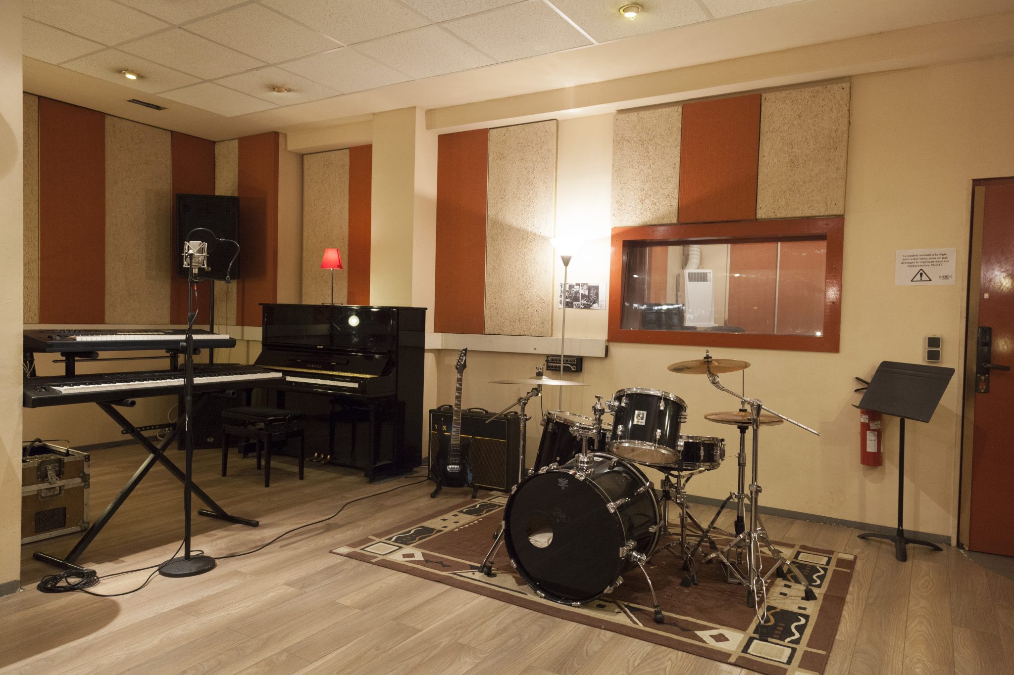 Studio Ella 8